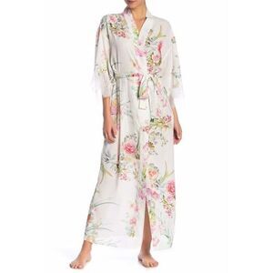 Flora Nikrooz Fiona Floral Print Robe